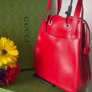 AUTHENTIC SHOULDER BAG GUCCI.